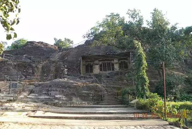 Shri Panch Pandav Caves Pachmarhi
