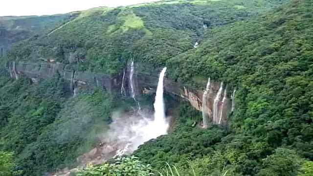 Nohkalikai Falls Shillong
